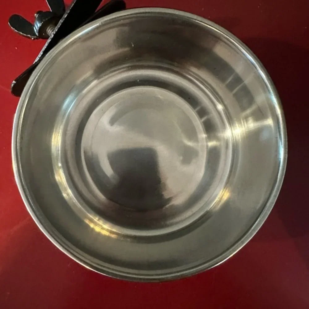 Bird dish